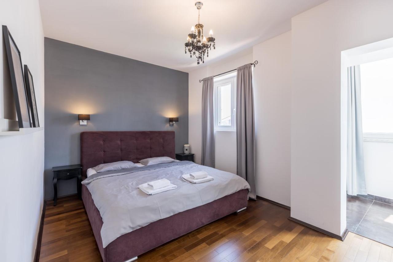 Central Park Apartment With Terrace Split Eksteriør bilde