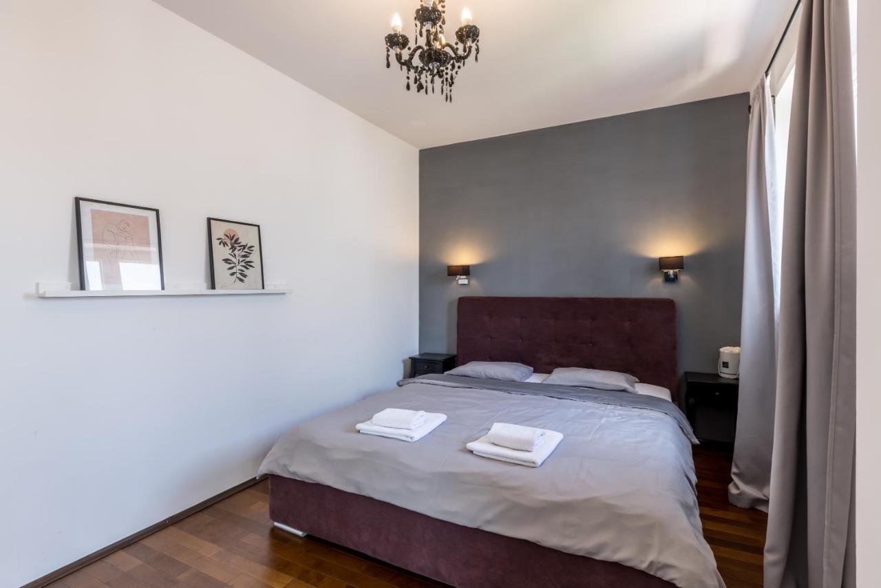 Central Park Apartment With Terrace Split Eksteriør bilde