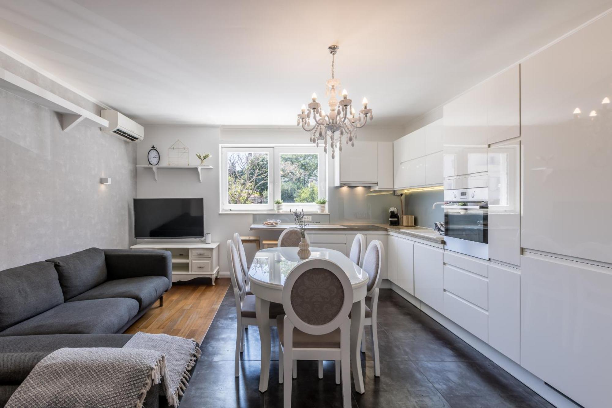 Central Park Apartment With Terrace Split Eksteriør bilde