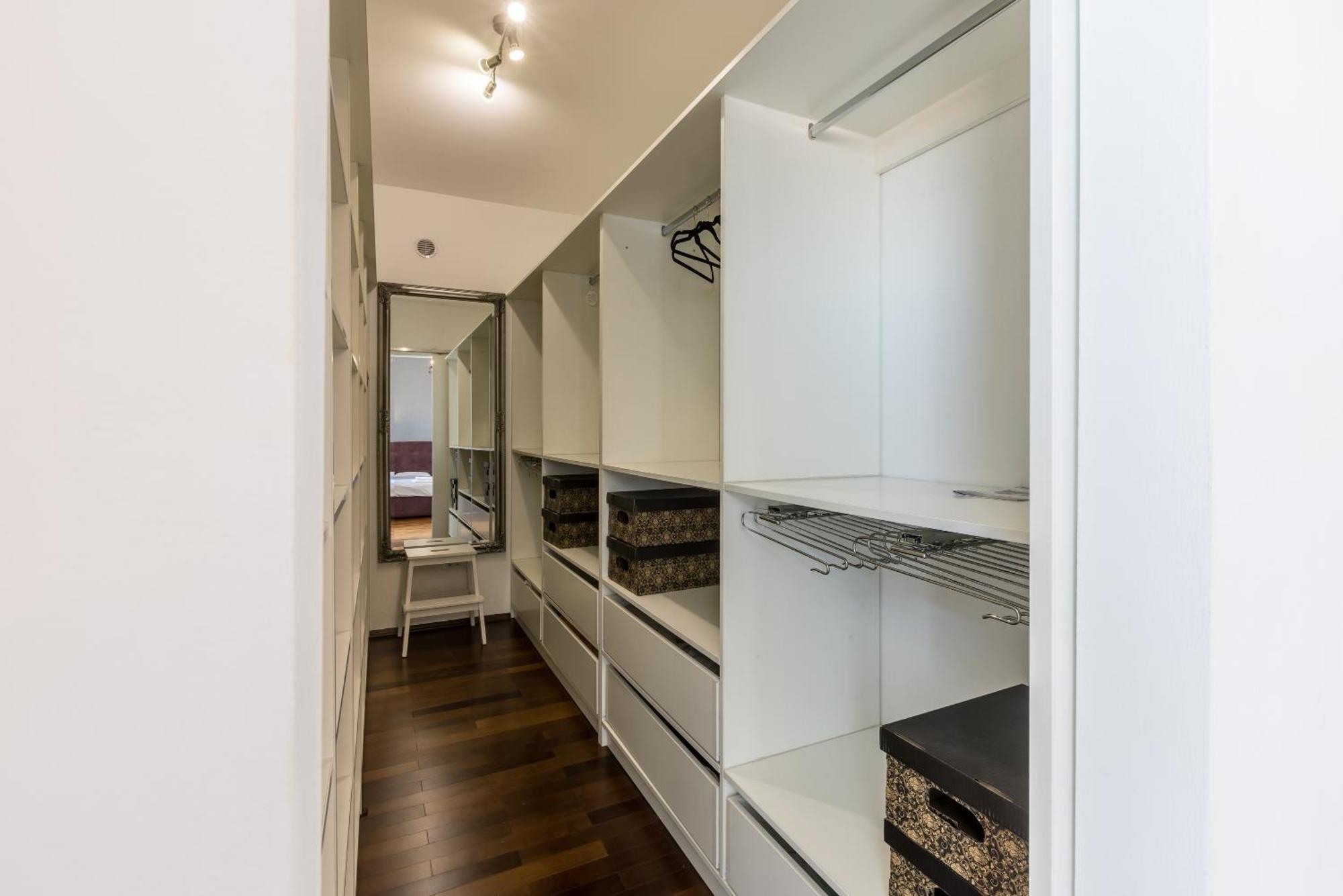 Central Park Apartment With Terrace Split Eksteriør bilde